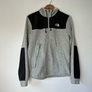 Mens Northface Graphic overlay